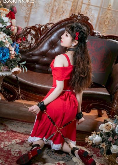 亚洲欧美自拍另类制服图区_HD全集免费观看