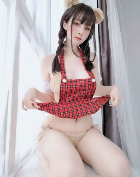 漂亮的保姆6高清免费观看_1080高清完整版